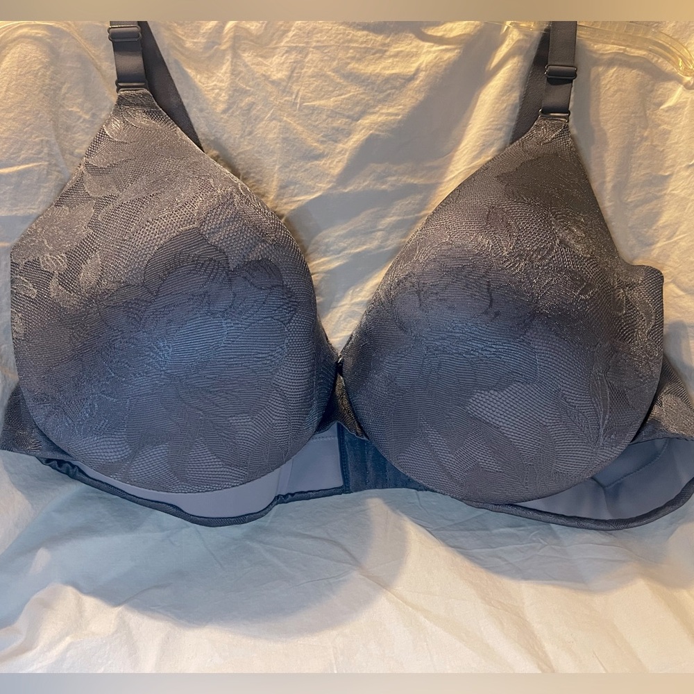 Lane Bryant Cacique Invisible Lace Backsmoother Bra 46D in Grisaille